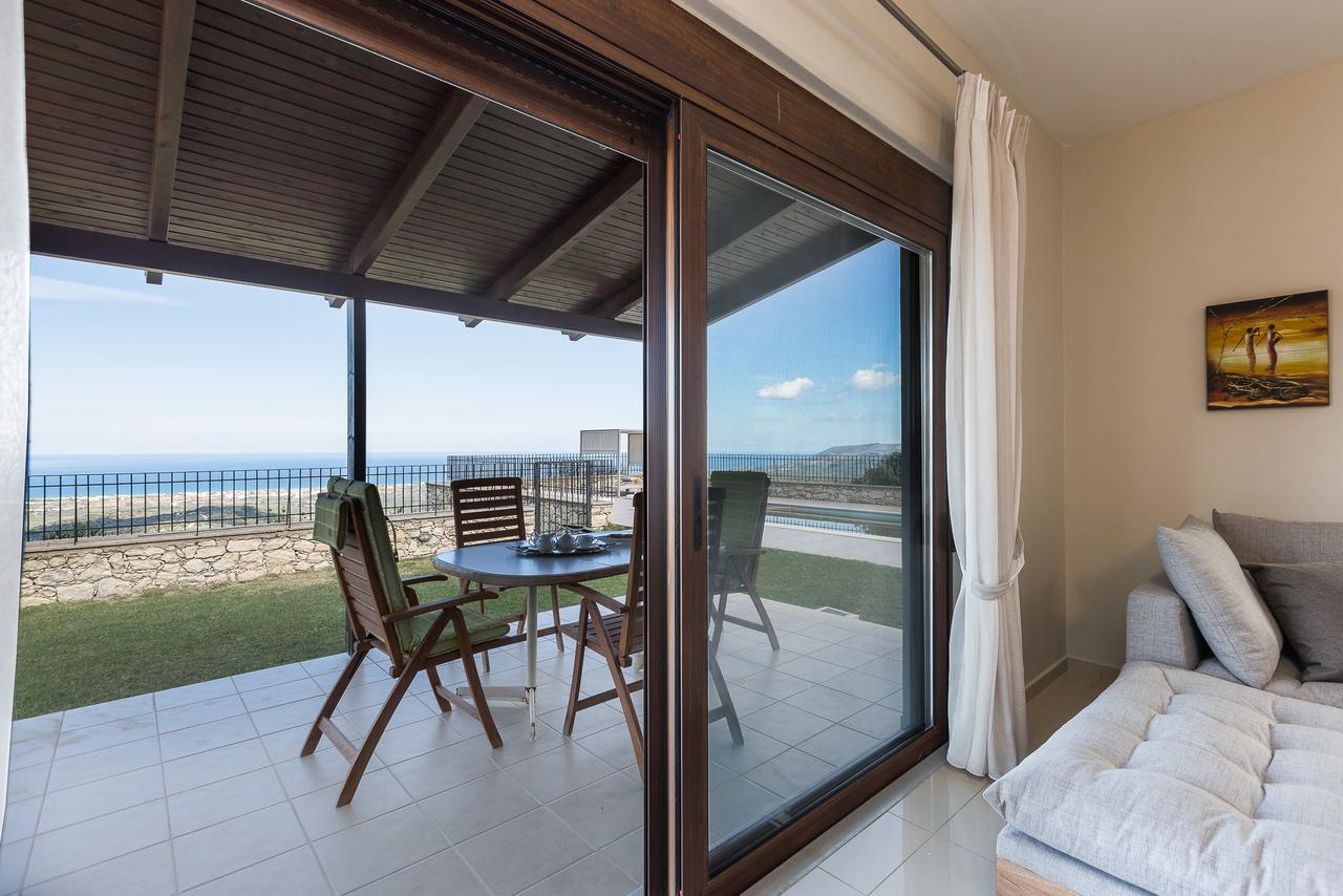 Thea Villas Kournas Luaran gambar